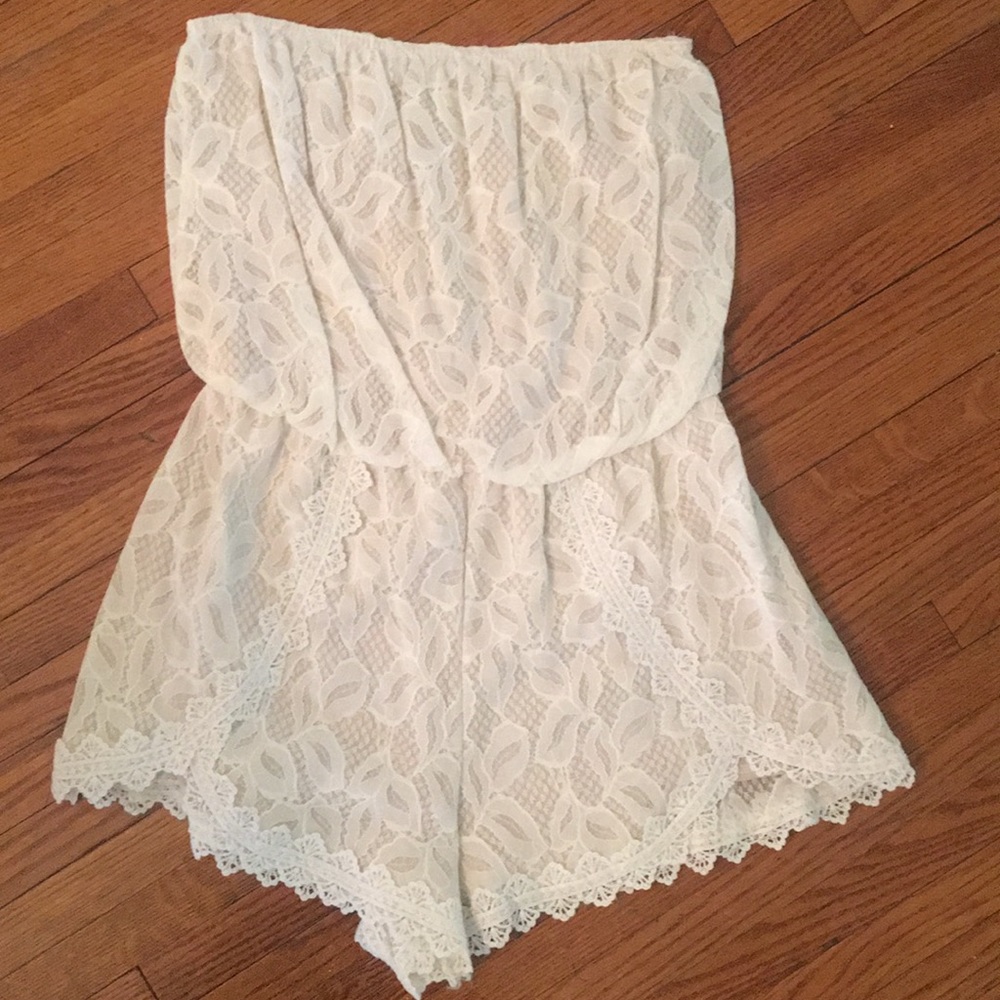 Free People romper. Size small - Picture 3 of 6